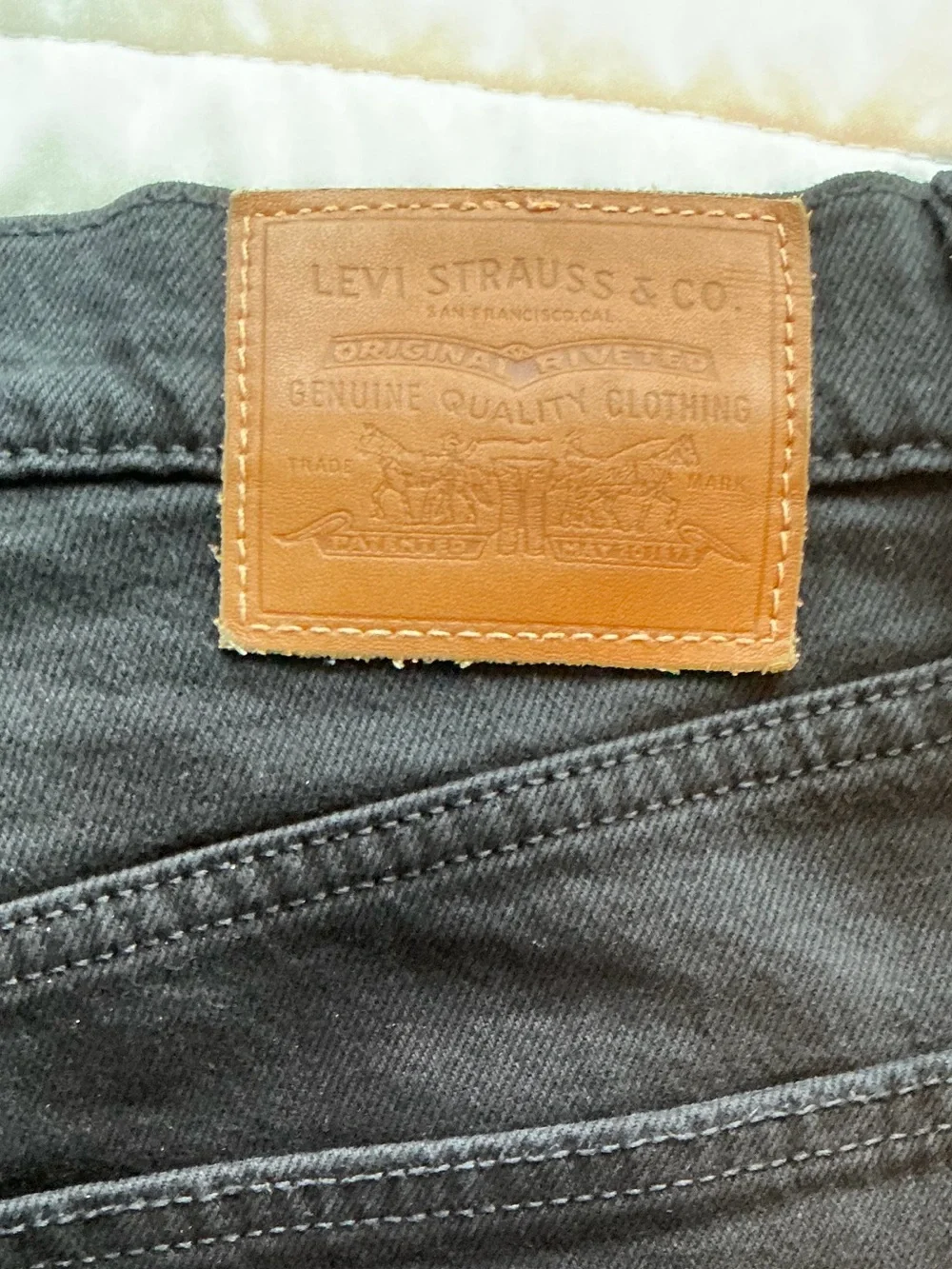 Levi's Black Relaxed Straight-Leg Men's Jeans